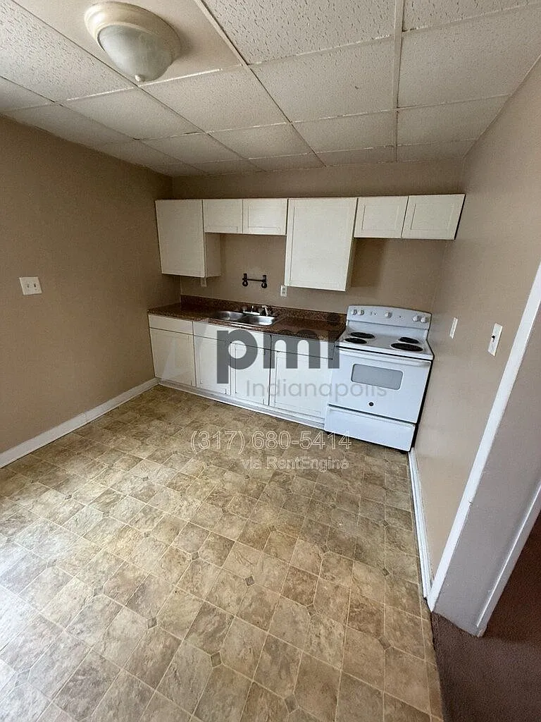 3 bed, 1.0 bath, 750 sqft, $825 — Photo 4