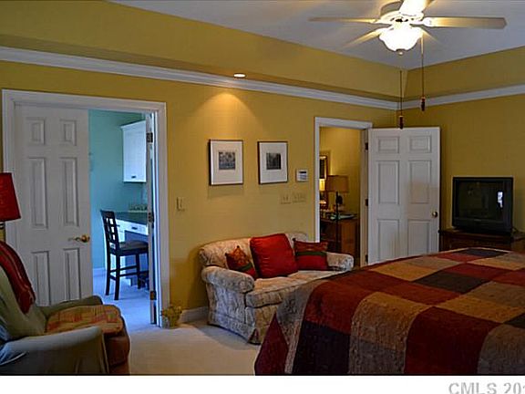 4th image of 1256 Sydney Dr