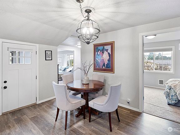 5th image of 322 19th Avenue SE