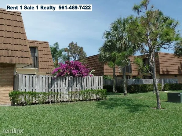 180 Charter Way, West Palm Beach, FL 33407