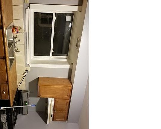 4th image of 15128 Western Ave