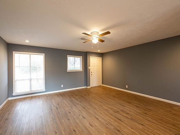 1012-MCCALL-LIVING_01182023