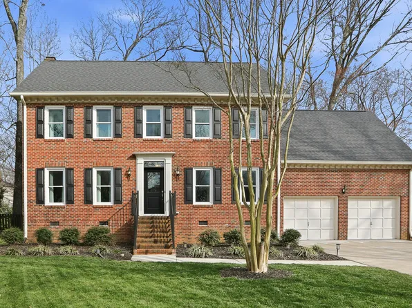 1005 Old Carriage Ct, Apex, NC 27502