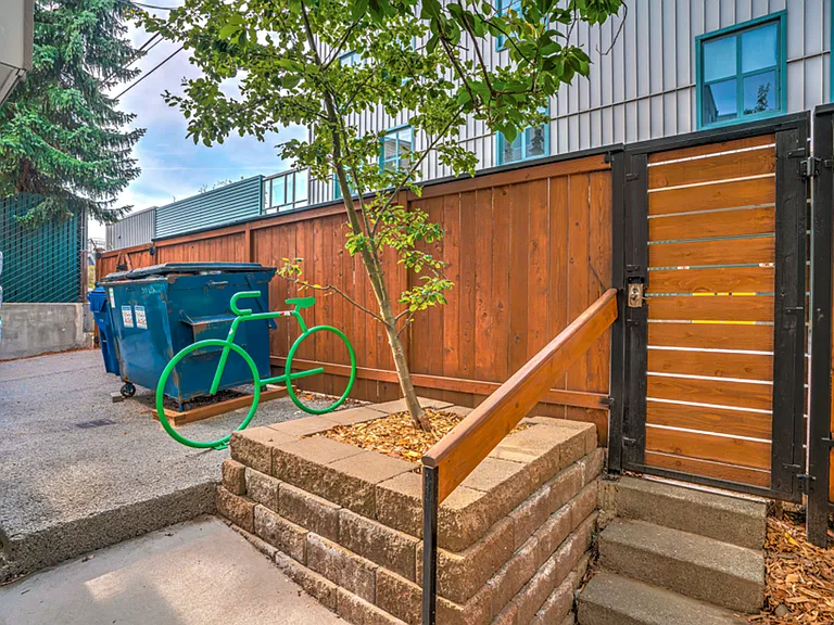 Soleil Apartments — Photo 20