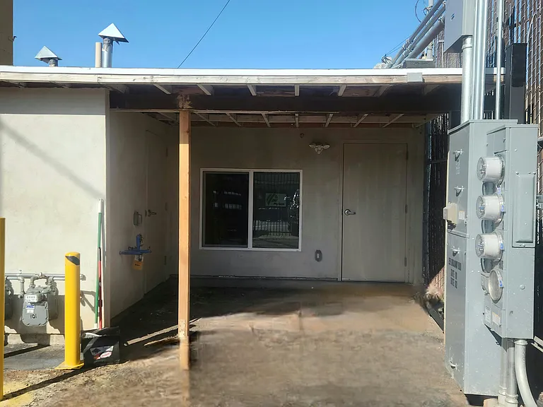 259 Broadway — Photo 12