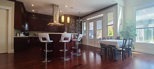 17136 3a Ave Photo 1