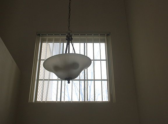 3rd image of 857 Mesa Dr #0
