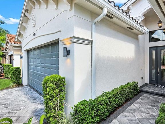 3rd image of 4118 Aspen Chase DR