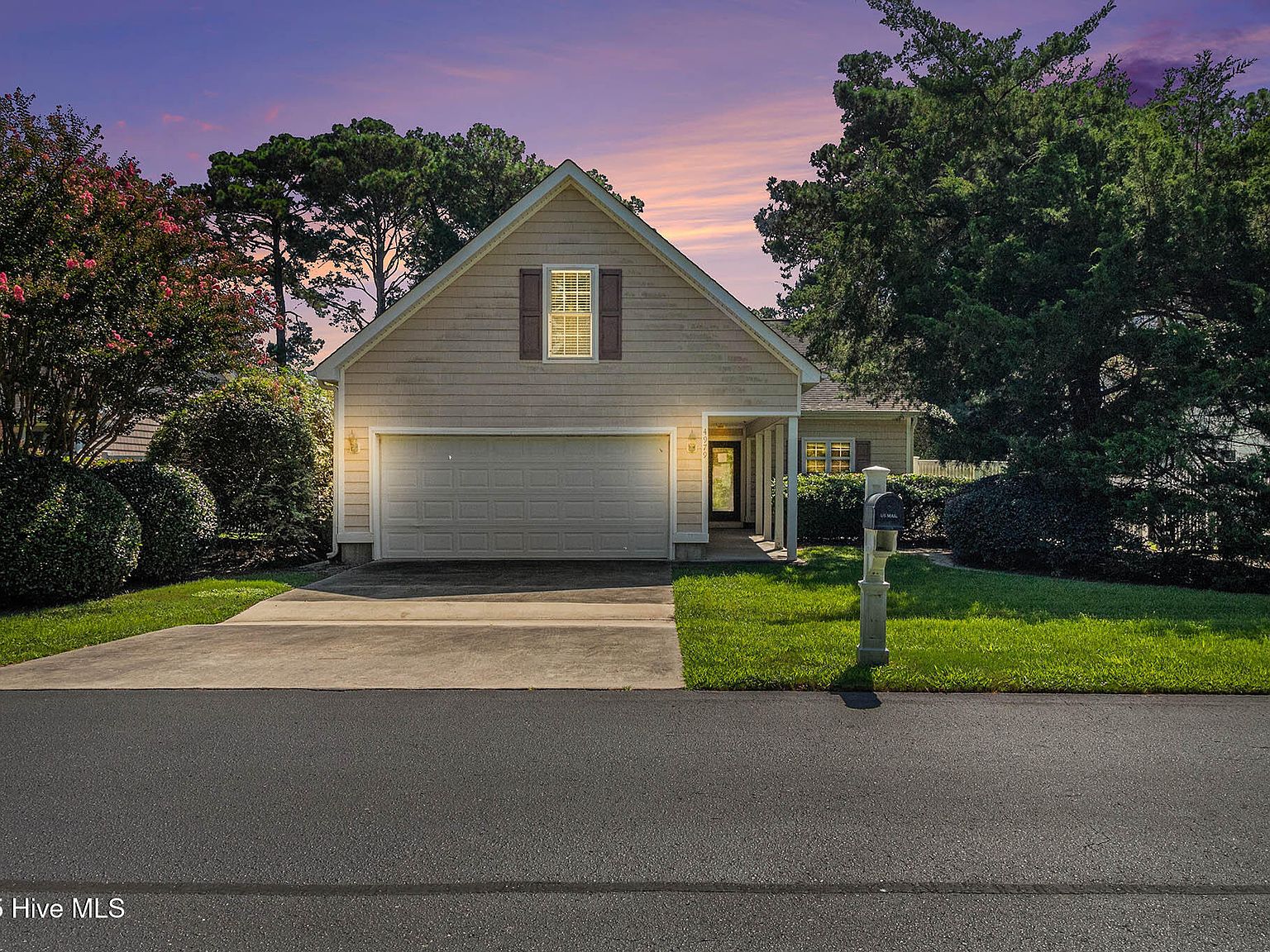 4979 Glen Cove Drive SE