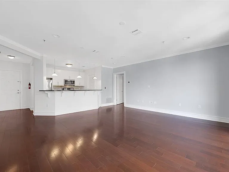 830 Monroe St #4I — Photo 3