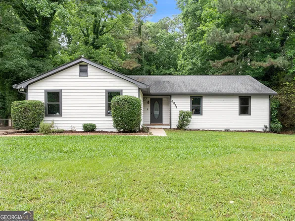 4311 Autumn Lake Dr, Buford, GA 30519