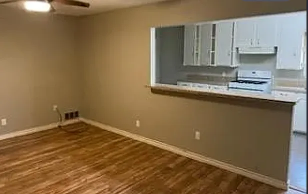 617 E Ellen Ave — Photo 7