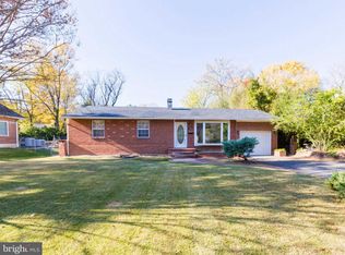 6014 Leewood Dr, Alexandria, VA 22310