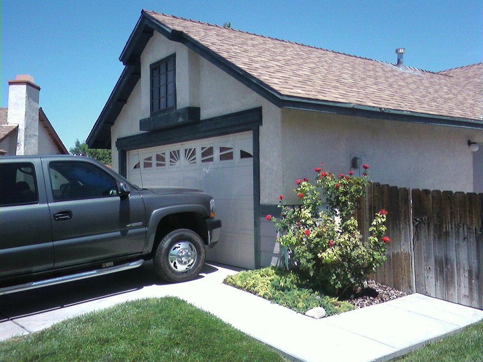 2nd image of 43134 Flag St