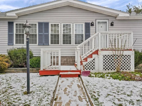 10675 Darien Townline Rd, Attica, NY 14011