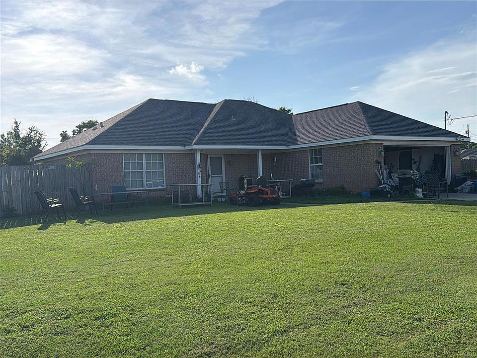 2nd image of 14049 Karin Ct