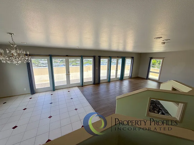 1584 Hanai Loop — Photo 9