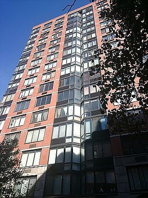 3rd image of 215 W 95th St APT 6K