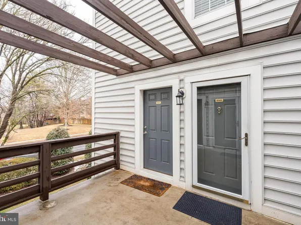 10147 Oakton Terrace Rd, Oakton, VA 22124