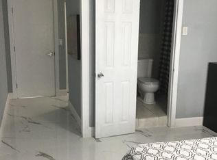 1732 SW 104th Pl, Miami, FL 33165