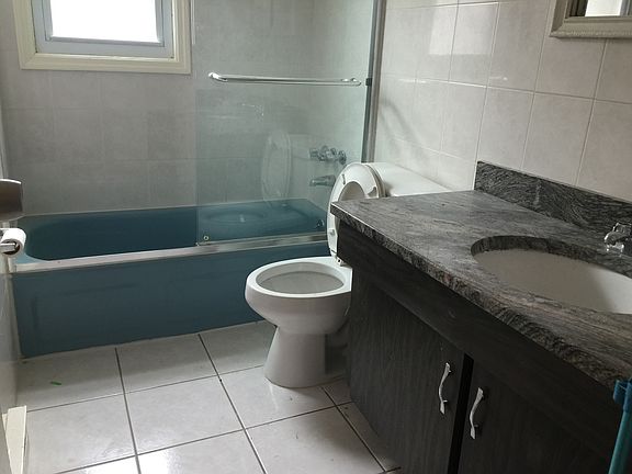 4th image of 1300 Bell Blvd
