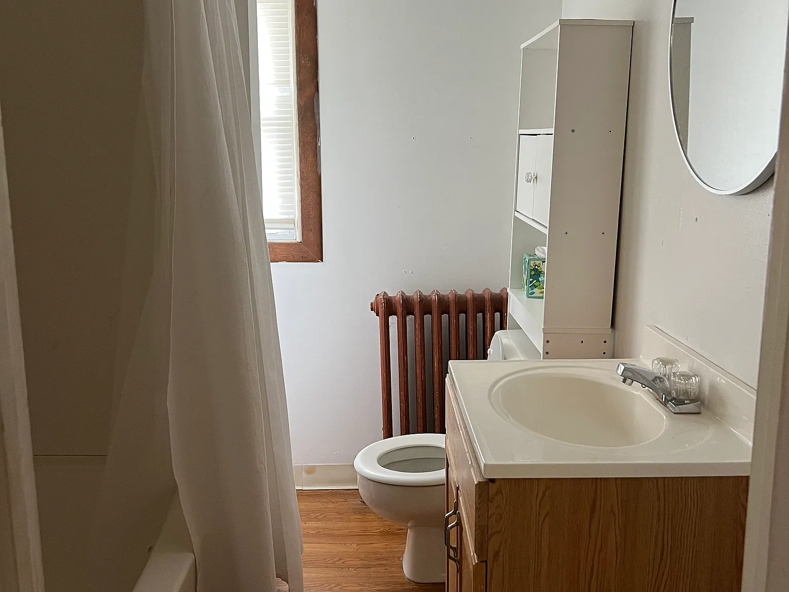 1 bed, 700 sqft, $1,100 — Photo 2