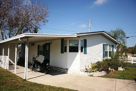 3rd image of 2560 62nd Ave N Lot 400