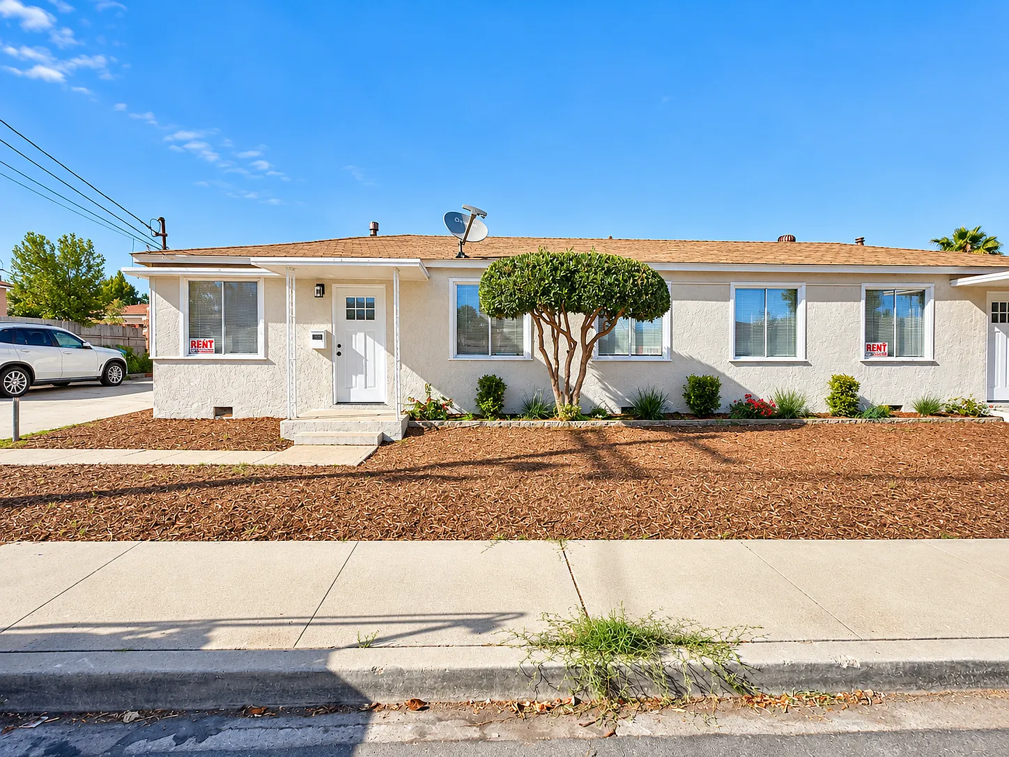 3 bed, 1105 sqft, $3,495 — Photo 2