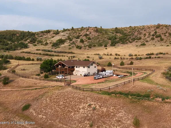 3938 E River Rd S, Medora, ND 58645