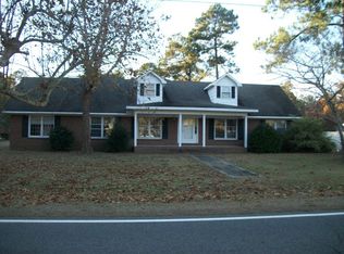 1605 Turnpike Rd, Laurinburg, NC 28352