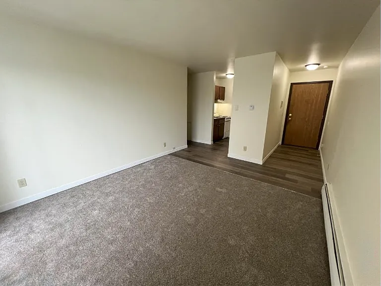 2222 Independence Ln #6 — Photo 4
