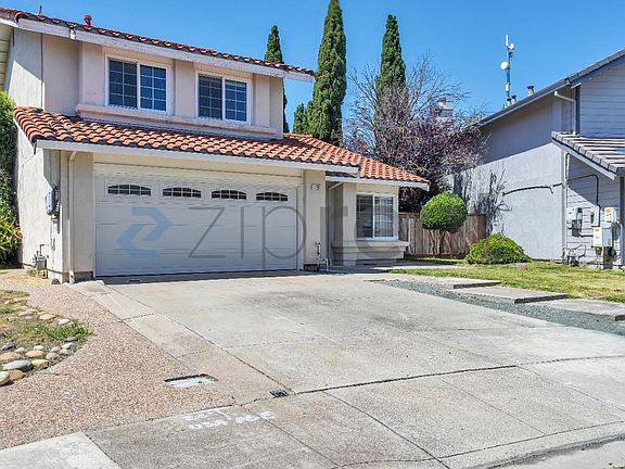 2nd image of 32805 Palmdale Ct