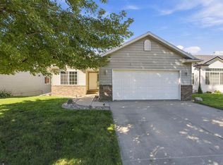 1417 N Holbrook Ave, Sioux Falls, SD 57107