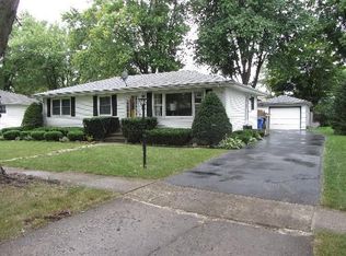 272 Melinda Dr, South Elgin, IL 60177