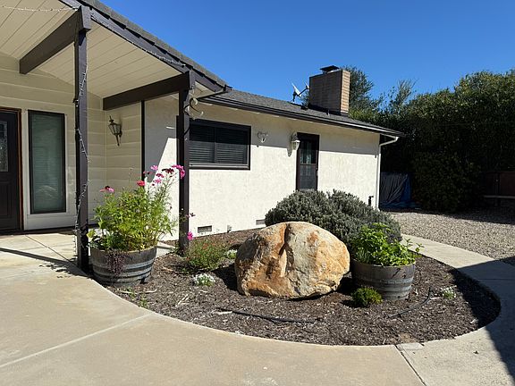 Entry Garden area