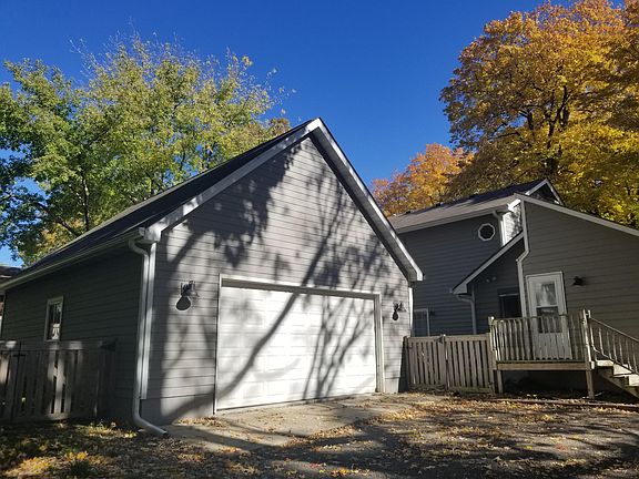 2nd image of 2745 Ethel Ave