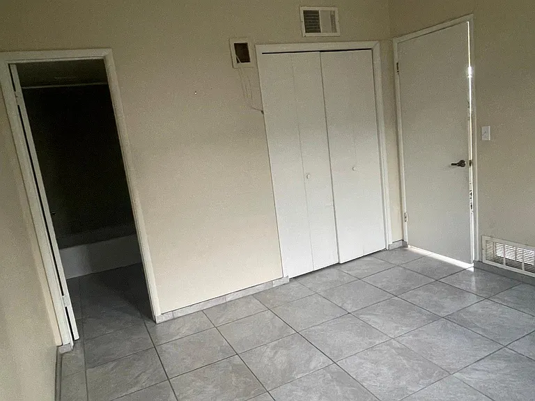 1314 N Venice Ave — Photo 9