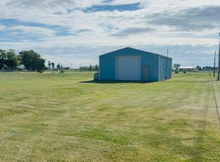 206 C St N, Glen Ullin, ND 58631