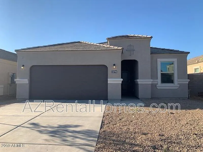 4 bed, 2.0 bath, 1677 sqft, $1,700 — Photo 1