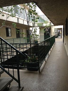 5th image of 633 Broad Ave APT 16