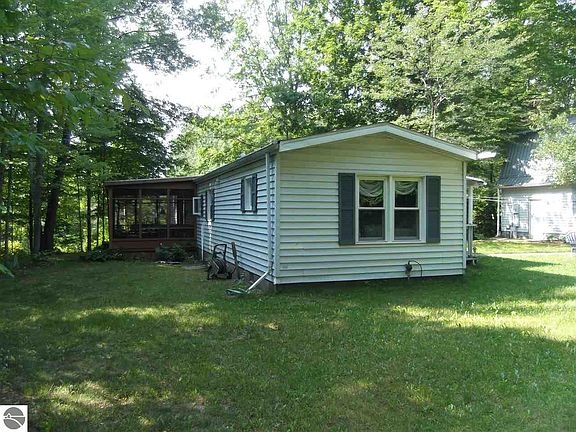 3rd image of 5148 Northwood Dr