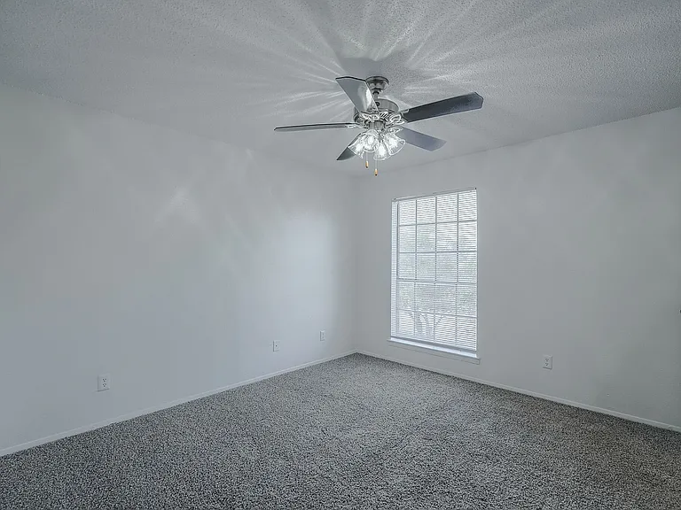 Ironhorse Flats- Bedroom
