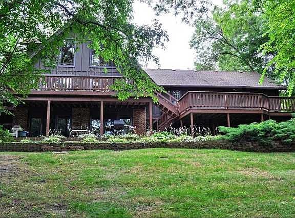 2nd image of 15112 W Acorn Ln