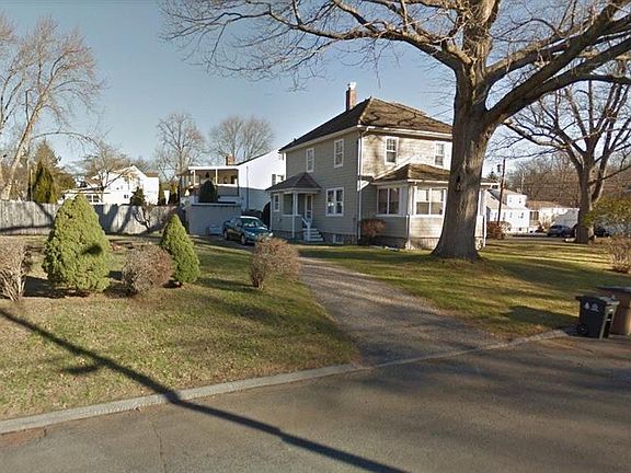 2nd image of 142 Joffre Ave