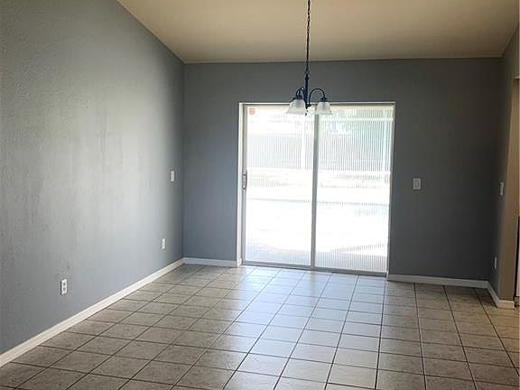 3rd image of 1630 SE 20th St