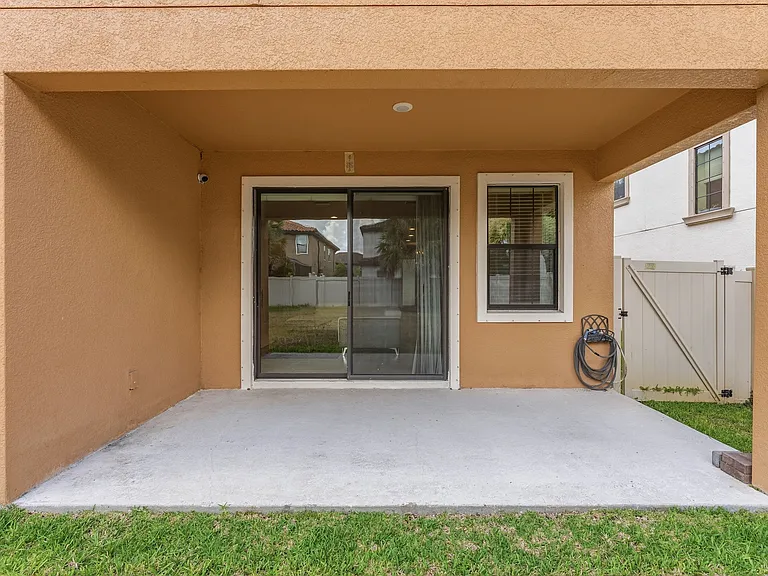 12969 Burns Dr — Photo 36