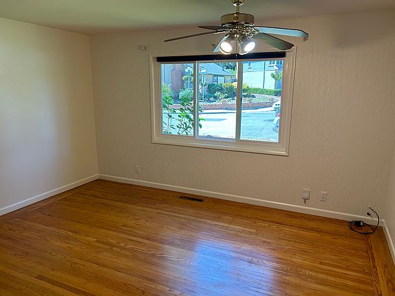 5th image of 18790 Sandy Rd