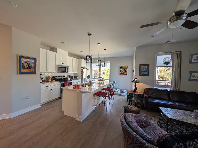 Speedway Apartments — Photo 16