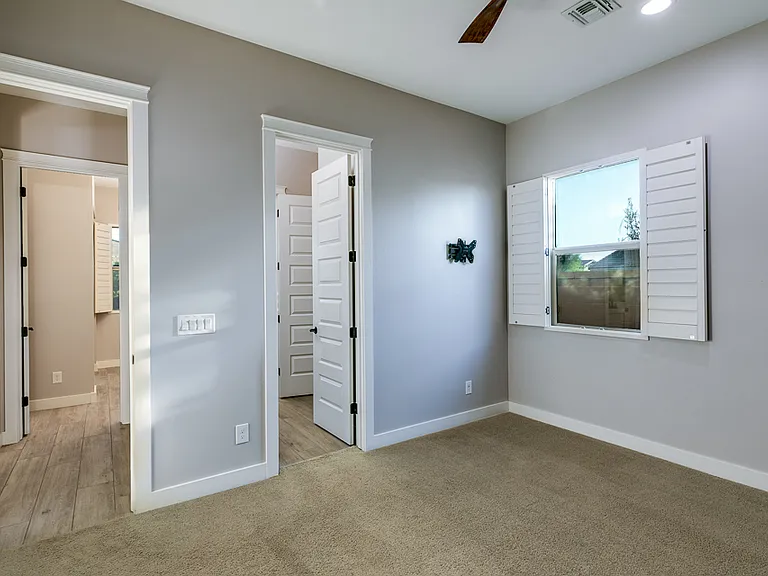 9216 W White Feather Ln — Photo 8