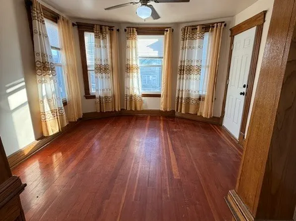 91 Alma St Floor 2, Waterbury, CT 06705